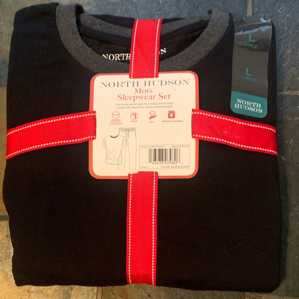 Mens pajama set.